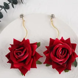 Kolczyki Dangle Delicate Rose ładna czerwona ręcznie robiona lekka biżuteria tkanina Flower Hook K3kf