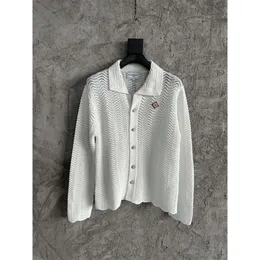 Casablanca Cardigan piccolo stile profumato con fibbia perlata Maglione lavorato a maglia sciolto a maniche lunghe Cappotto scavato casablanc