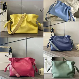 10a designer väska nappa kalvskinn axelpåsar mode flamenco spegel crossbody väska mjuk läder handväskor magnetisk stängning dragskot totes keramisk kanin hängning