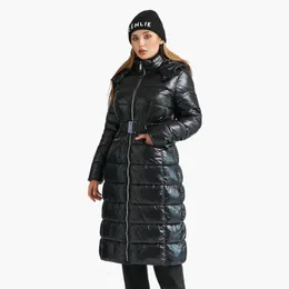 Kobiet Down Parkas Santelon Winter Długie płaszcze dla kobiet swobodna czarna, gruba ciepła puffer kurtka z regulowaną talią mody z kapturem 231027