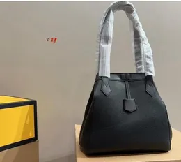 MODE FRAUEN Luxus-Designer-Taschen aus echtem Leder Handtaschen Messenger Umhängetasche Umhängetasche Totes Wallet Einkaufstasche4