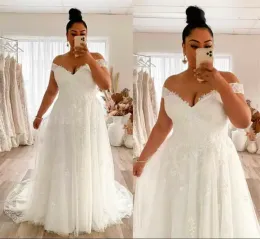 Kolsuz Dantel Elbiseler Aplike Tül Omuz Süpürme Treninden Bir Çizgi Tren Beach Country Wownown Artı Boyut Vestido De Novia