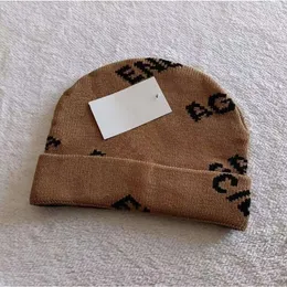 Alta calidad diseñador clásico otoño invierno gorro sombreros estilo caliente hombres y mujeres moda universal gorro de punto otoño lana al aire libre cálido cráneo caps0155