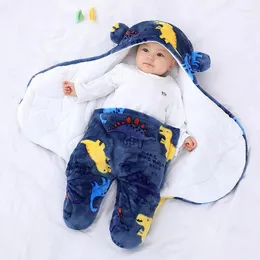 Filtar Autumn Winter Född baby sovsäckar avokado flanell wrap mjuk kokong för barn varm sömn säck 0-9m