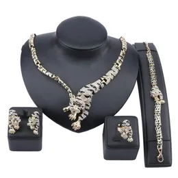 Utsökt Dubai Gold Tiger Crystal Jewelry Set Luxury Nigerian Woman Wedding Costume Design Halsband örhänge Ring Armband Set249h