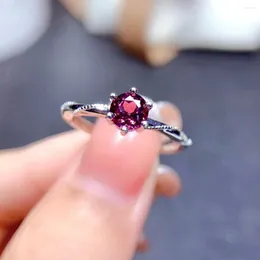 Cluster Rings Colifelove 925 Silver Garnet Ring for Daily Wear 5mm Natural Classic Gemstone Jewelry