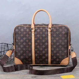 2024 Designer Men Shoulder Briefcase Black Brown Leather Handbag Luxury Business Man Laptop Bag Messenger Bags 4 Color with dust bag