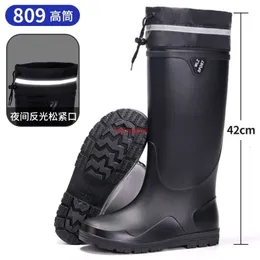 Botas de lluvia Zapatos de lluvia Zapatos de lluvia antideslizantes de barril alto para hombres Zapatos impermeables para mujeres Zapatos de goma para trabajo de cocina de felpa Cubrezapatos para lavado de autos