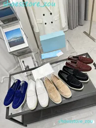 Designers män kvinnor klänning skor toppkvalitet dermis kvinnor loafers klassiska metallknappar runda mode platt häl sneaker fritid walk shopping lady sko med låda