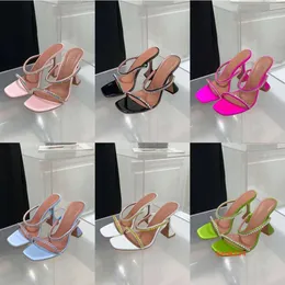 Muaddi Amina Crystal Embellished Strap Sandals 95mm Heels Heel for Slipper Mules Women Summer Designer Shoes Sandal Banquet