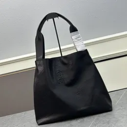5A Märkesdesignväska Retro Tote Vintage Pleated Shopping Bag Luxury Handväska Pendling Bag Läder Miushopping Bag Storlek 40 * 34 * 9cm