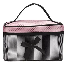 Sacos cosméticos Casos Mulheres Viagem Bow Stripe Make Up Girl Bag Maquiagem Beleza Bra Lavagem Organizador Higiene Pessoal Bolsa De Armazenamento Kit Banho Caso 231030