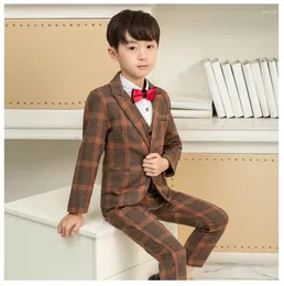 Men's Suits 2023 Brown Plaid Suit For Boys Slim Fit Children Wedding Set Tweed Purple Kids Formal Jacket Pants Vest 3 Pieces