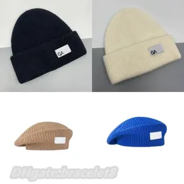 Neue Designer-Strickmütze, Beanie, Luxus-Buchstabenstrick, lässige Motorhaube, klassischer Sport, einfarbig, warme Unisex-Mützen, hochwertige Paar-Mützen, Weihnachtsgeschenk