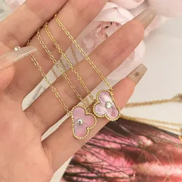 Cute Womens Pink Clover Necklace Boutique Designer Pendant Necklace New Simple Fashion Style Jewelry Long Chain Christmas Family Love Gift Necklace