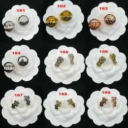 Circle Ball örhängen för Lady Women Men Ear Studs Set Designer Micro Inlays Crystal Earring Valentine's Day Gift Engagement Smycken för brudtillbehör Zuhe 23