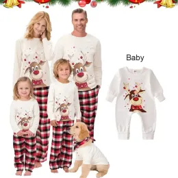 새로운 Xmas 가족 일치 잠옷 세트 귀여운 사슴 성인 아이 아기 아기 가족 일치 의상 2022 크리스마스 가족 PJ의 개 옷 스카프