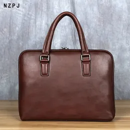 Bortkyror Vintage Men's Portfölj Toppskiktet Cowhide Casual Handbag Leather Business Shoulder Messenger Bag Brown 14 tum Laptop Bag NZPJ 231030