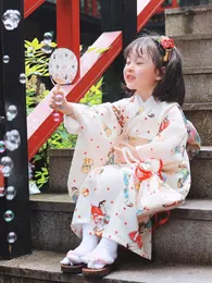 Etniska kläder Japan Style Girl's Traditional Kimono Floral Prints Children Summer Dress Kid's Stage Performing Wear Yukata
