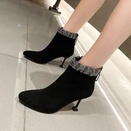 부츠 Sapatos Femininos 섹시한 하이힐 여성 고급 디자이너 발목 2023 패션 신발 여성 보타 여성을위한 얇은 발 뒤꿈치