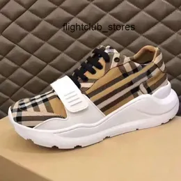 Sapatos sn viagem burberiness mulheres burberrriness couro casual laceup sneaker senhora plana designer running trainers carta mulher sapato plataforma homens ginásio neiv