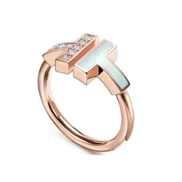 Nuovo anello a doppia T di design Anello in argento sterling 925 Gioielli di lusso da donna classici di moda con regali originali di San Valentino