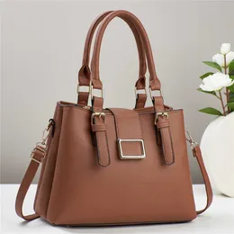 Trendiga och minimalistiska mammas väska märke handväska enkel axel crossbody väska för kvinnor med stor kapacitet 2023 fashionabla och atmosfäriska väska 231030