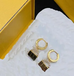 Kolczyki moda złota kolczyka projektowanie damskich projektantów Studs Ear Studs Luksusowy temperament wysokiej jakości T219