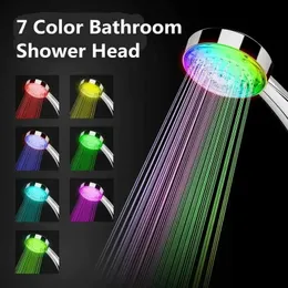 Banyo duş başlıkları 7 renk değiştirme Led kafa yağış püskürtücü su tasarrufu duş aksesuarları yedek 231031