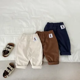 Pantaloni Autunno Inverno Retro Kid Boy Velluto a coste Addensare Pantaloni Ragazza Bambino Sciolto a coste Casual Bambini Cotone Vestiti del bambino 231030