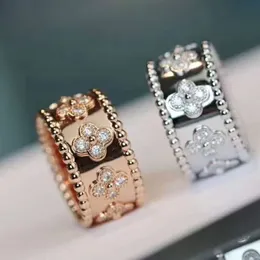 Modedesigner-Ring „4/Four Leaf Clover V Gold Four Grass Kaleidoskop“ mit 18-karätiger Rosévergoldung, Diamanteinlage mit glattem Rand, trendiges und modisches Design