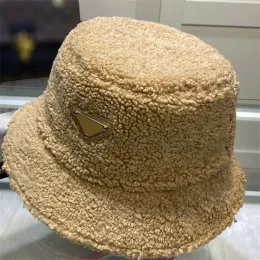 Дизайнерская зимняя панама для мужчин и женщин, классическая шапка-бини с плюшевым принтом, дизайнерские шапки, мужские шапки, пушистая теплая шляпа от солнца, нечеткая кепка G23103115PE-5