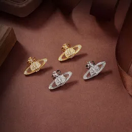 Lüks Moda Tasarımcı Saplama Mektubu Viviene Marka Kadın Mücevher Metal İnci Küpe Cjeweler Westwood Kadın Traend Altın Kulaklık UI7KIU67 ++ 59