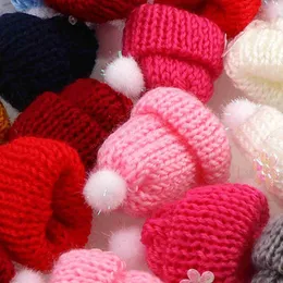 Mobiltelefonkedja Mini Plush Ball Sticked Hat Toy Mobiltelefon Key Chain Pendant Decor Cute Finger Hat Caps R231031