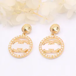 20 estilo 18 K chapado en oro Diseñador de lujo Doble letra Stud Pendiente Moda Mujer Joyería redonda grande Pendiente Regalo de fiesta de boda Joyería