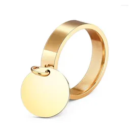 Pierścienie klastra Pierścień ze złotego koloru ze stali nierdzewnej z dużym okrągłym palcem wiszącym 2023 Prezenty na rocznicę dla kobiet mężczyzn