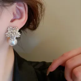 Silver Needle Inlaid Diamond Flower Pearl Earrings Personalized Fashion Earrings New Earrings for Women