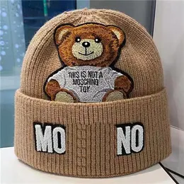 Beanie Designer Beanie Luxury Beanie Brute Strength Bear Solid Color Letter Fashion Leisure Prevalent mångsidig mössa varm bokstav hatt julklapp 6 färger bra