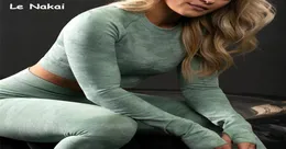 Camo Dikişsiz Spor Salonu Üst Antrenman Üstleri Kadınlar İçin Fitness Yoga Gömlek Başparmak Deliği Uzun Kollu Spor Salonu Üst Düzeysiz Tops8763059
