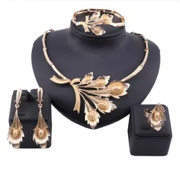 Conjunto de joyería de traje africano de boda nigeriana de moda, collar de Dubái, pendientes, anillo para mujer, conjuntos de joyería de fiesta, 3 colores 298v