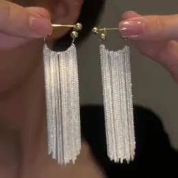 Dangle Chandelier New Fashion Trends Unique Design Elegant Exquisite Light Deluxe Long Tassel Earrings Women's Jewelry Party Senior Gift Wholesale 231031