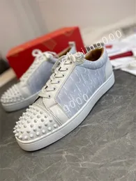 2023 Top Luxury Fashion Red Bottoms Scarpe da uomo Scarpe eleganti da donna Rivetto Basso in pelle di vitello con borchie Suola in gomma Sneakers Primavera Autunno Rotondo hj210303