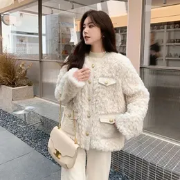 Womens Fur Faux Lambswool Jacket Women Fashion Single Single Reased Pated Scare Darm Wark World Elegant Furry Office Lady Tops 231031