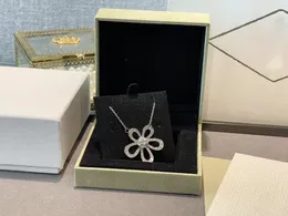 Bijoux de créateur de haute qualité Van-Clef Arpes, collier simple à cinq fleurs, chaîne de clavicule, bijoux pour femmes