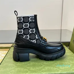 2023-Botas de tornozelo de pele de bezerro mista intertravadas Bloco de salto Chelsea redondo dedo do pé slip-on de malha estilo meia apartamentos mulheres designer de luxo sapatos de plataforma 6cm