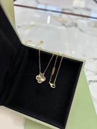 4 Leaf Clover Necklace Designer Van-Clef Arpes Luxury Jewelry Set Pendant Neckor Mor of Pearl Green Flower Necklace Link Chain Halsband