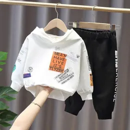 Conjuntos de roupas de manga comprida bebê menino conjunto criança moletom suéter calça terno 231031