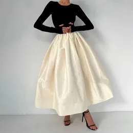 Kjolar Autumn New Ruffled mångsidig lös lång kjol Europeisk och amerikansk stil överdimensionerad kvinnors vestidos