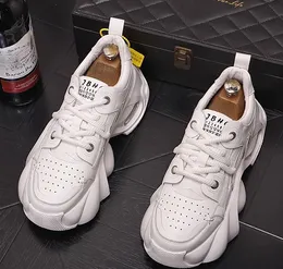 Sport di spugna da papà degli uomini con aumento delle piale ammollonate dell'aria ammortizzati di scarpe casual alla moda Sport increato Cuhion Ed Sole Fahionable Cau Shoe