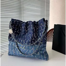 أكياس الكتف Denim Bag Channel 22 Designer Grand Shopping Tote Woman Woman Body Body أغلى حقيبة يد مع سلسلة فضية Gabrielle Quilted6